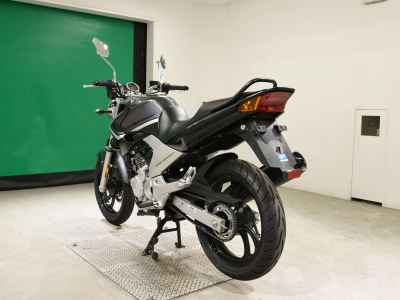 Yamaha YBR250