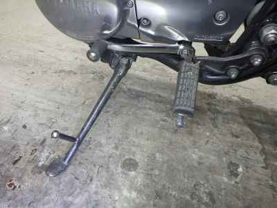 Yamaha SR400 2012