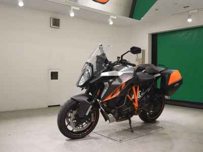 KTM 1290 Super Duke GT