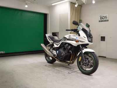 Honda CB400 Super Boldor 2011