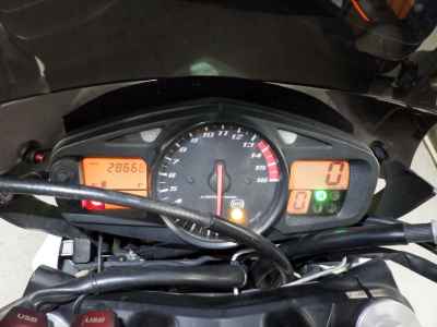 Suzuki GSR400