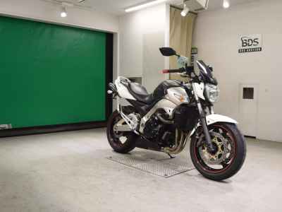 Suzuki GSR400