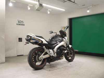 Suzuki GSR400
