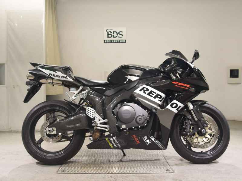Honda CBR1000RR 2006