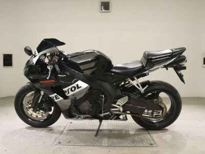 Honda CBR1000RR 2006