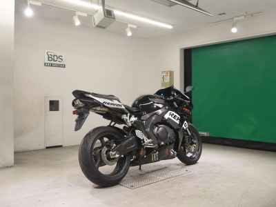 Honda CBR1000RR 2006