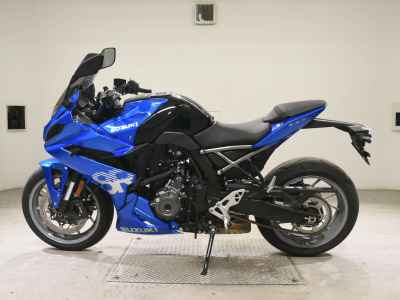 Suzuki GSX-8R 2025
