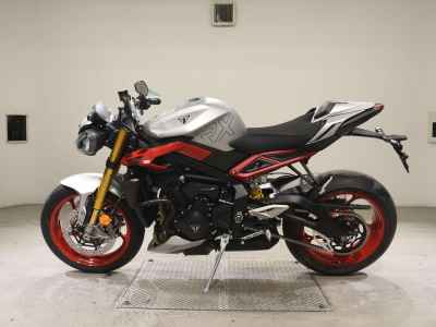 Triumph Street Triple RX 2026