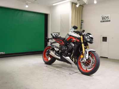 Triumph Street Triple RX 2026
