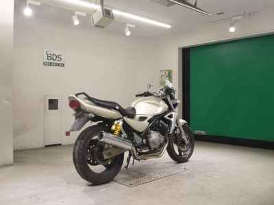 Kawasaki Balius ZR250