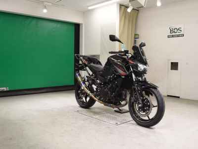 Kawasaki Z400 2024