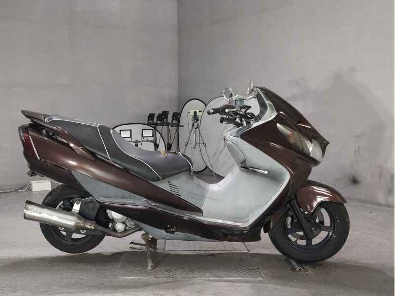 Suzuki Skywave 250S