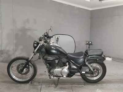 Suzuki Intruder 250LC