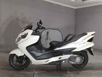 Suzuki Skywave 250