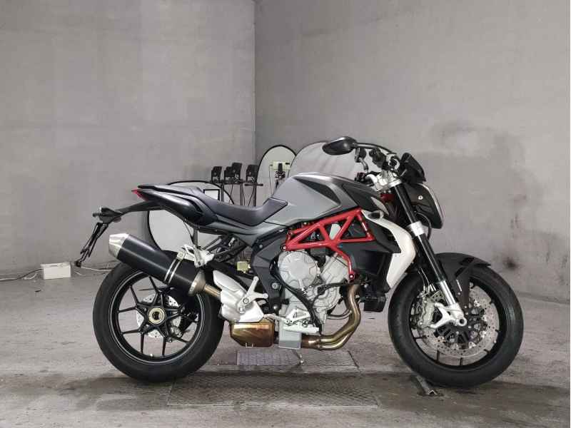 MV Agusta Brutale 800