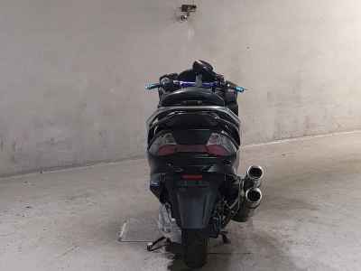 Suzuki Skywave 250S