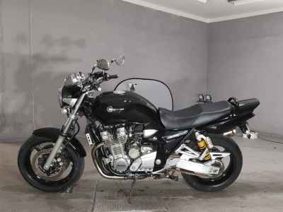Yamaha XJR1300 2010
