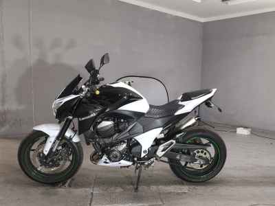 Kawasaki Z800 2013