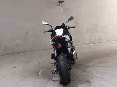 Kawasaki Z800 2013