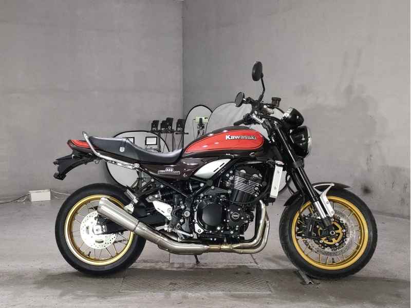 Kawasaki Z900RS 2023