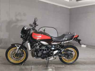 Kawasaki Z900RS 2023