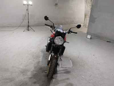 Kawasaki Z900RS 2023