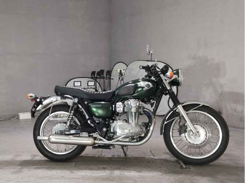 Kawasaki W800 2011