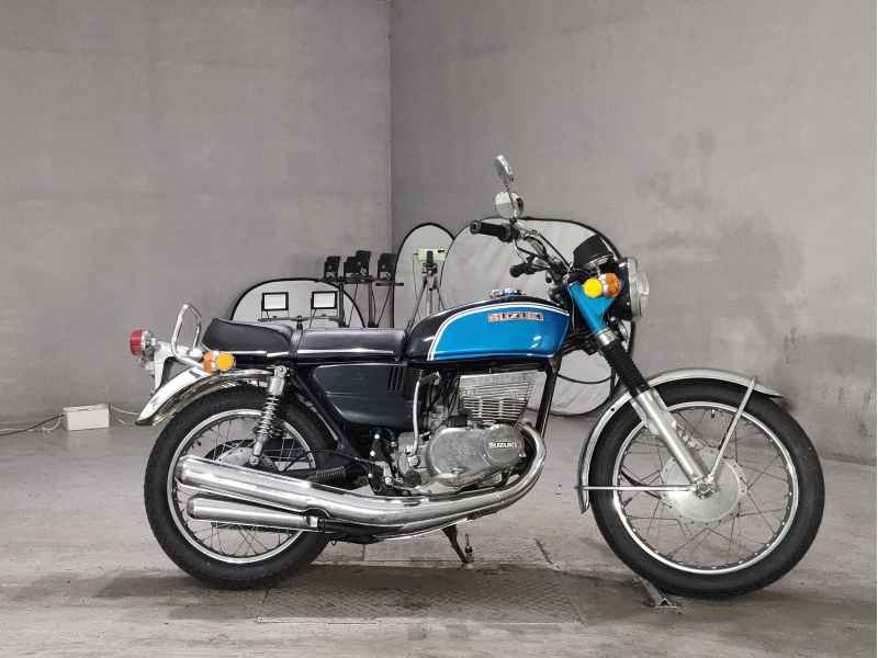 Suzuki GT380