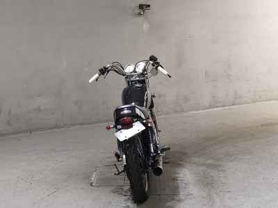 Yamaha SR400 2019