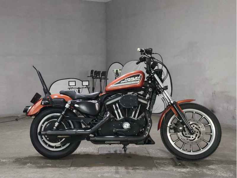 Harley-Davidson Sportster XL883R 2011