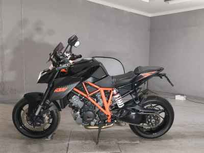 KTM 1290 Super Duke R 2015