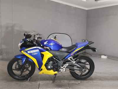 Honda CBR250R