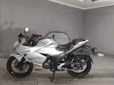 Suzuki Gixxer 250SF