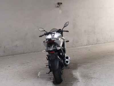Suzuki Gixxer 250SF