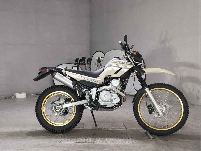Yamaha XT250 Serow