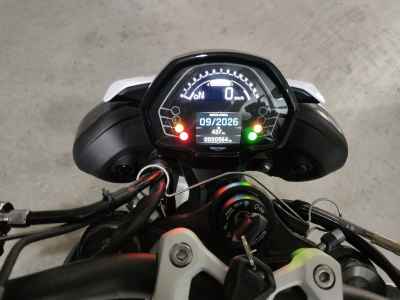 Triumph Street Triple R 2025