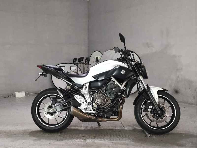 Yamaha MT-07 2015