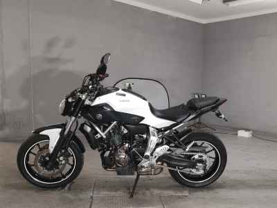 Yamaha MT-07 2015