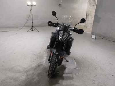 KTM 890 Adventure