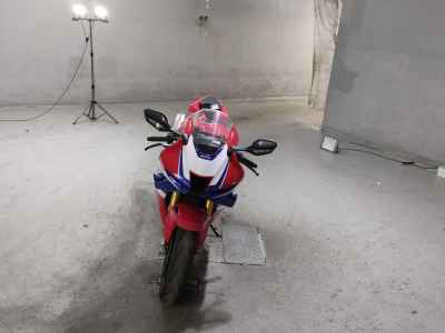 Honda CBR1000RR SP 2025