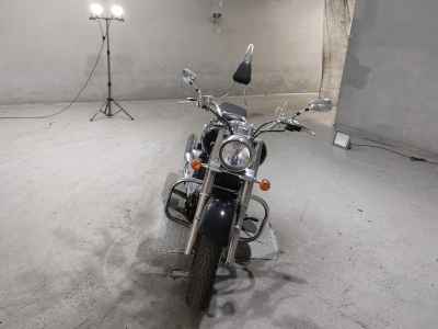 Suzuki Intruder 400 Classic 2013