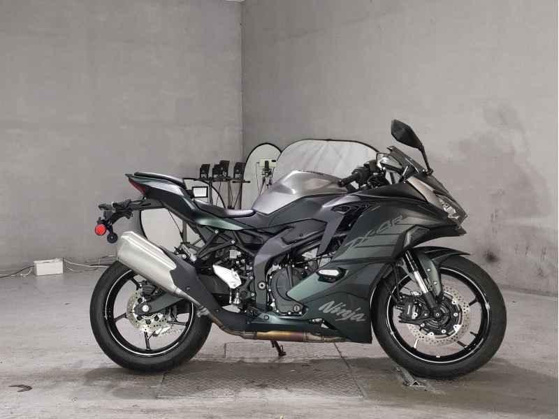 Kawasaki Ninja ZX-4R SE 2025