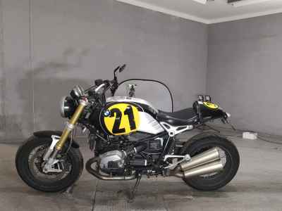 BMW R nineT