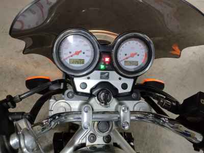 Honda VTR250 2011