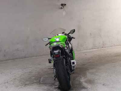 Kawasaki Ninja ZX-10R 2011