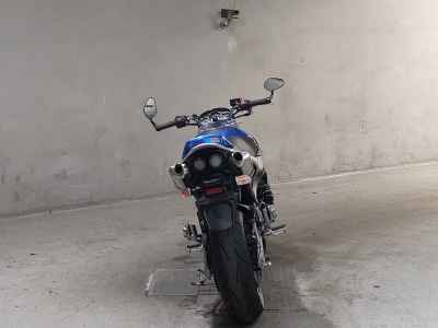 Suzuki GSR400