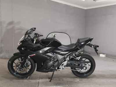 Suzuki GSX250R