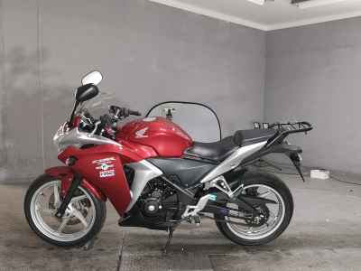 Honda CBR250R 2011