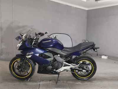 Kawasaki Ninja 400R 2011