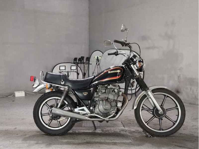 Kawasaki Z250LTD